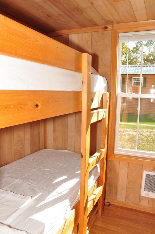 Plymouth Rock Camping Resort Rustic Cabin Elkhart Lake Bagian luar foto