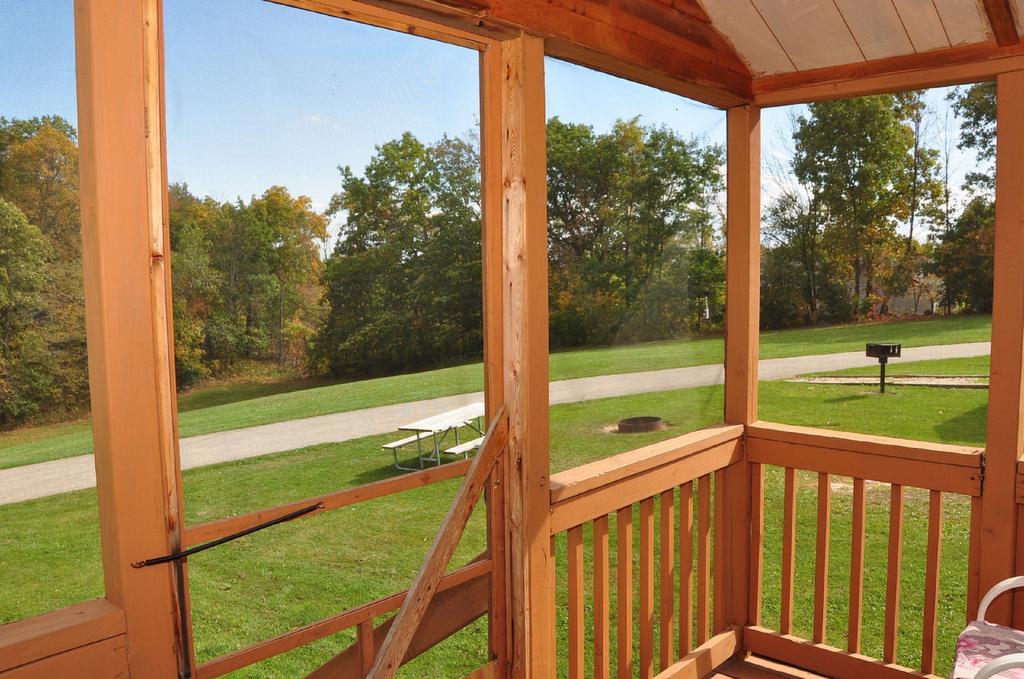 Plymouth Rock Camping Resort Rustic Cabin Elkhart Lake Bagian luar foto